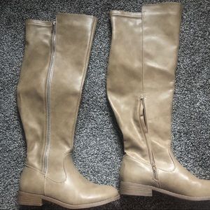 KNEE HIGH BOOTS (tan)